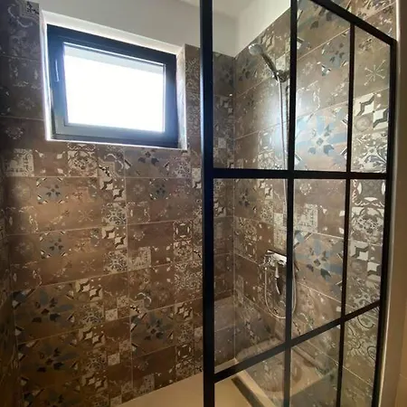 Sara Blue Apartment Tirana